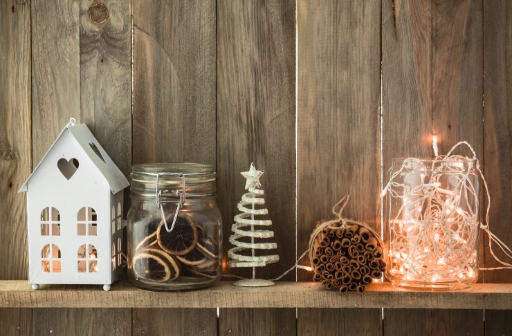Decorare casa con le luci di Natale