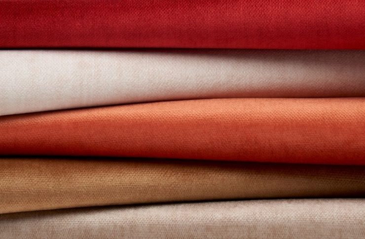 rivestimenti letto nei colori caldi