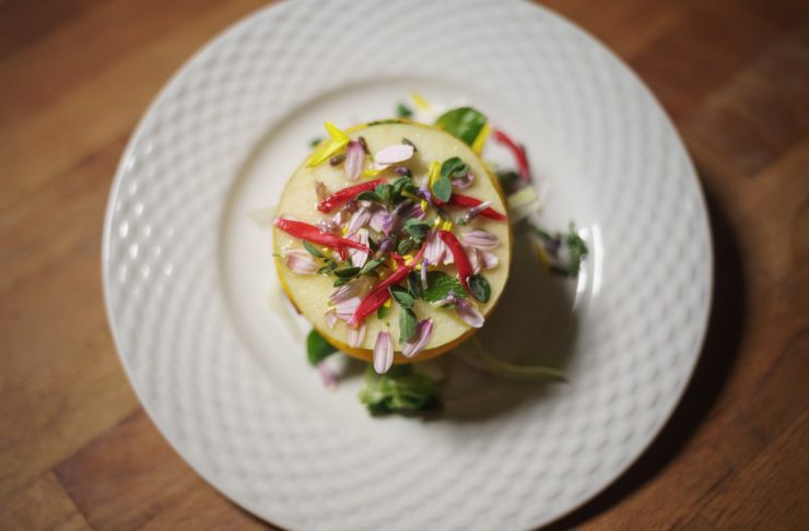 torretta di mele, barbabietole e arance per una ricetta di San Valentino gustosa e sana